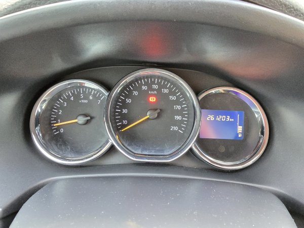 Renault Logan II - Image 24