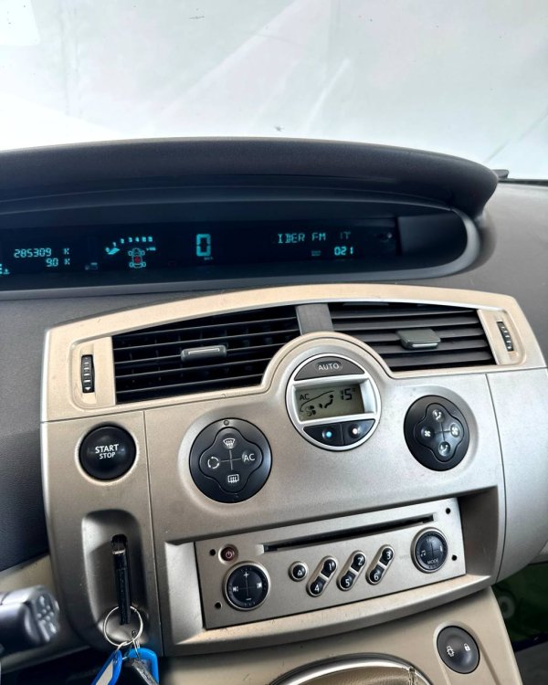 Renault Grand Scenic II · Рестайлинг - Image 12