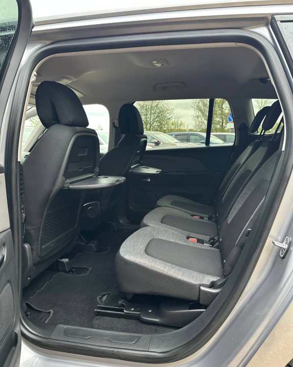 Citroen C4 Grand Spacetourer I - Image 8