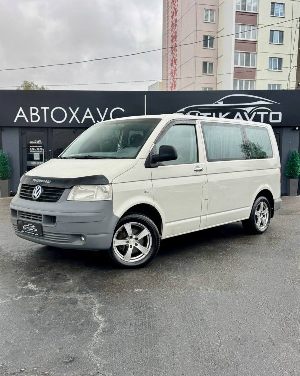 Volkswagen Transporter T5 - Image 3