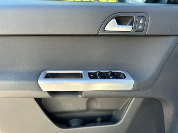 Volvo V50 I · Рестайлинг, 2009 г - Image 27