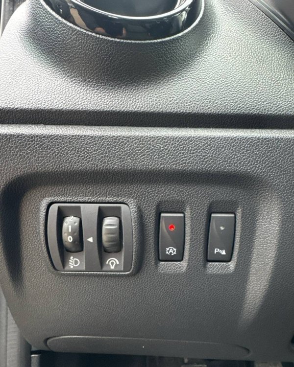 Renault Captur I - Image 20