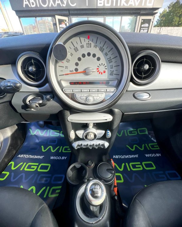 MINI Cooper R56 - Image 13