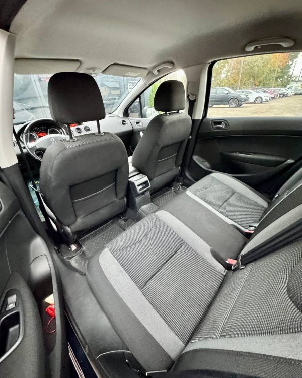 Peugeot 408 I · Рестайлинг - Image 11