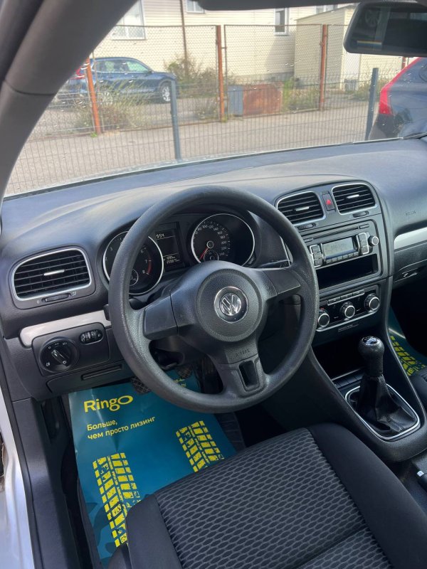 Volkswagen Golf VI - Image 10