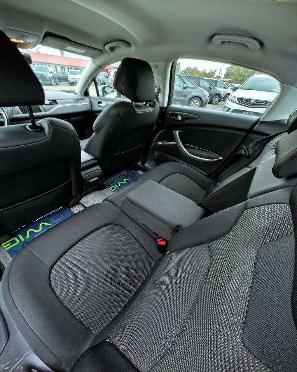 Citroen C5 II - Image 13