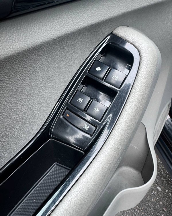 Chevrolet Orlando I - Image 19