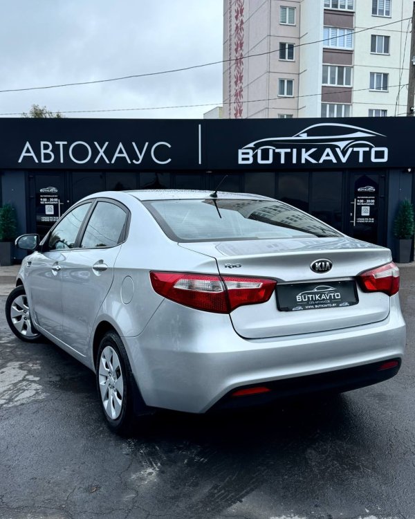Kia Rio III - Image 5