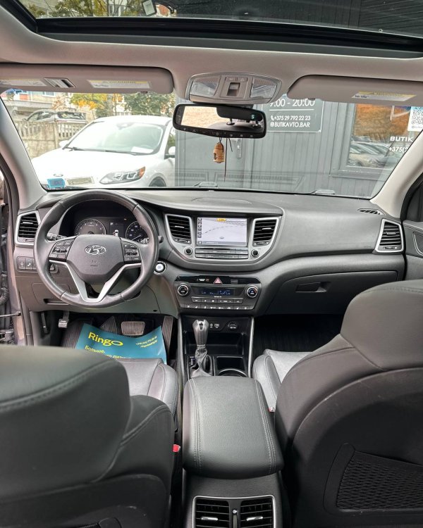 Hyundai Tucson III - Image 10