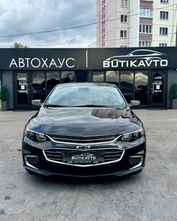 Chevrolet Malibu IX - Image 2