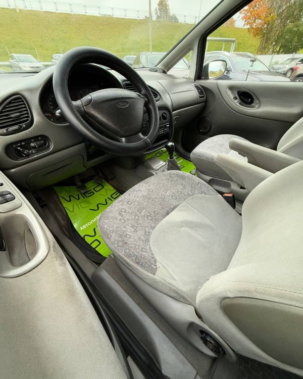 Ford Galaxy I - Image 10