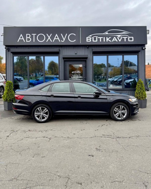 Volkswagen Jetta VII - Image 8