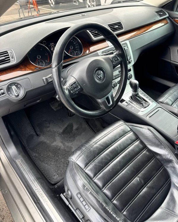 Volkswagen Passat CC I · Рестайлинг - Image 11