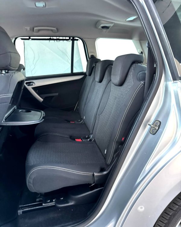 Citroen C4 Grand Picasso I - Image 13