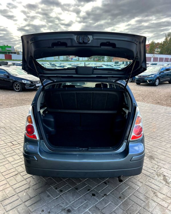 Suzuki Liana I · Рестайлинг - Image 16