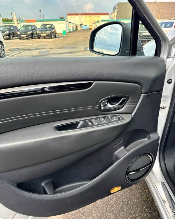 Renault Grand Scenic III · 2-й рестайлинг - Image 9