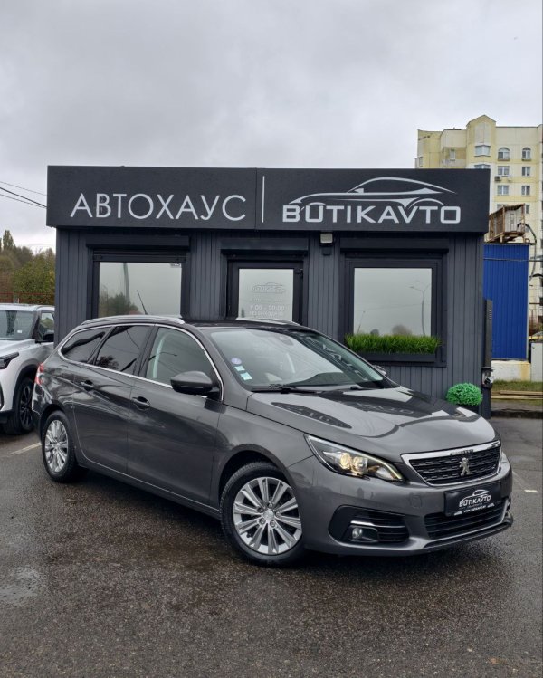 Peugeot 308 T9 · Рестайлинг