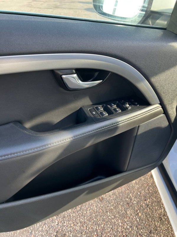 Volvo V70 III - Image 9