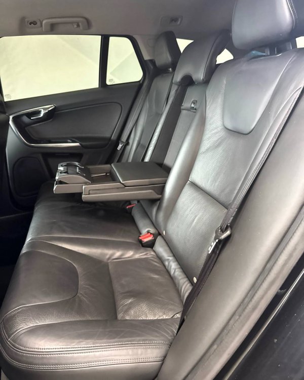 Volvo V60 I - Image 12