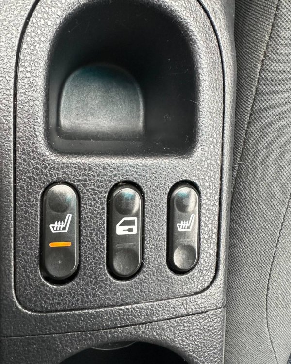 NISSAN QASHQAI - Image 10