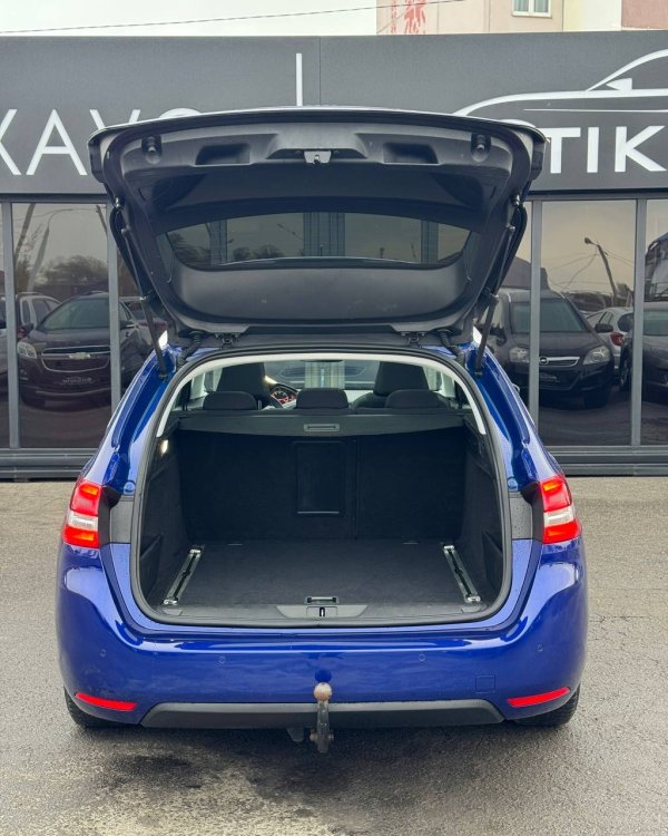 Peugeot 308 T9 · Рестайлинг - Image 14