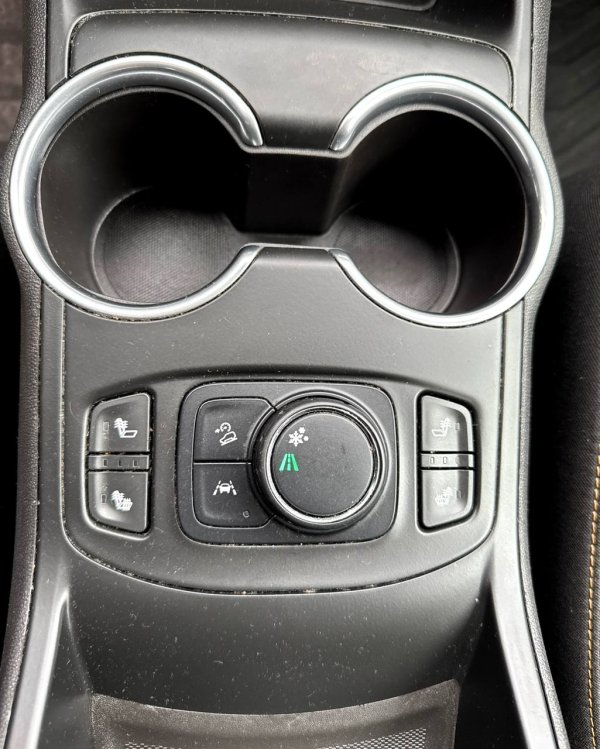 GMC Terrain II - Image 15