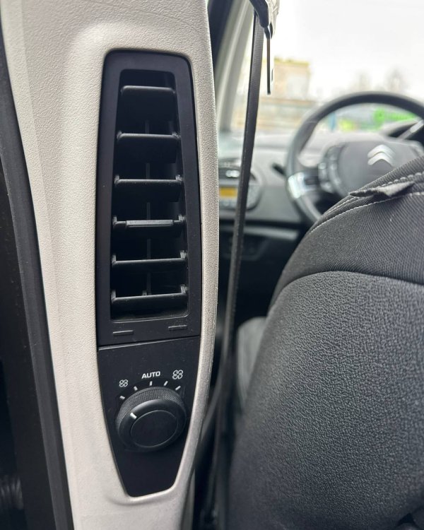 Citroen C4 Grand Picasso - Image 18