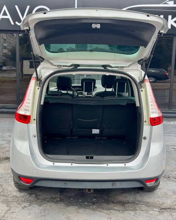 Renault Grand Scenic III · Рестайлинг - Image 14