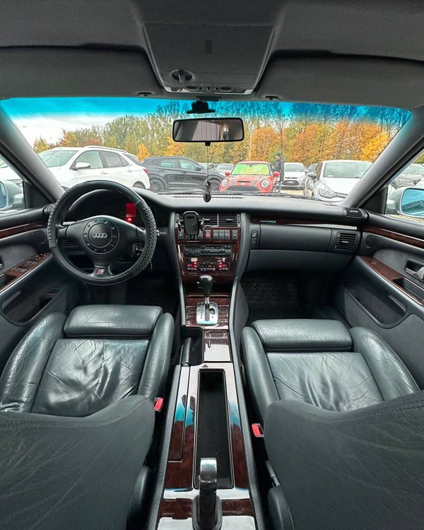 Audi A8 D2 - Image 9