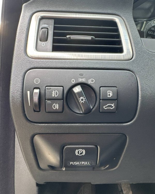 Volvo V70 III - Image 18