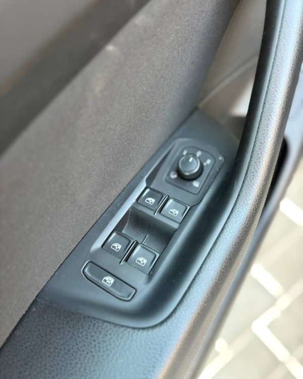 Volkswagen Passat B8 - Image 15