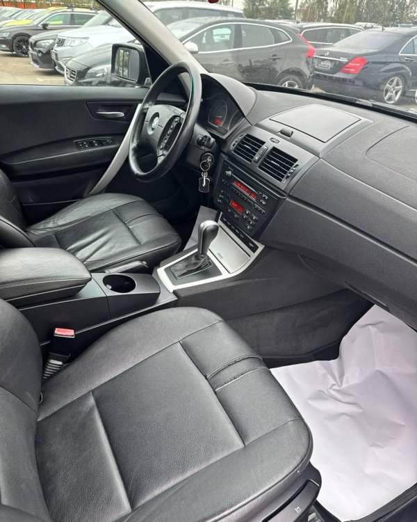 BMW X3 E83 - Image 9