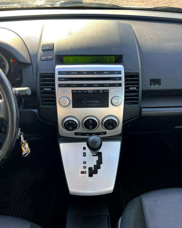 Mazda 5 I · Рестайлинг - Image 14
