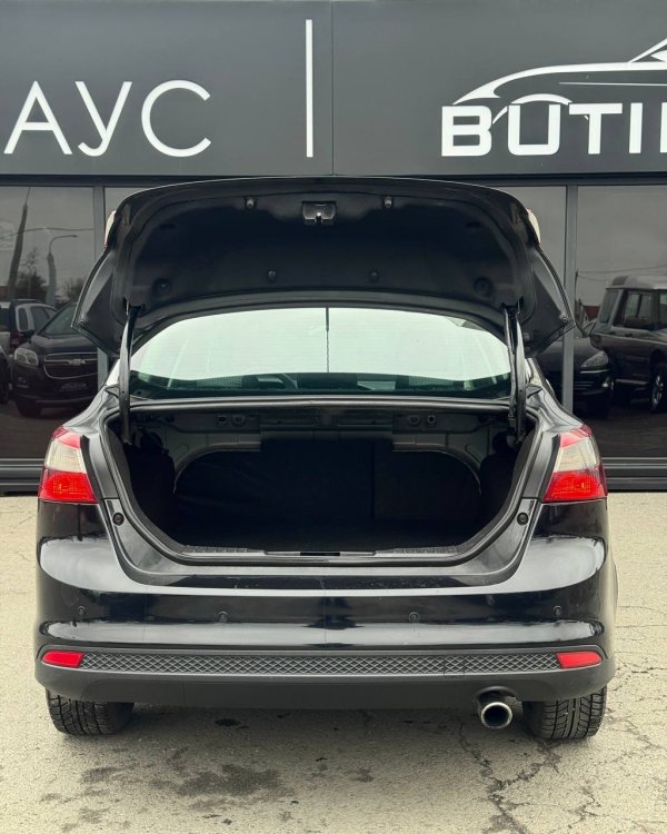 Ford Focus III - Image 14