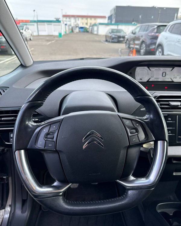 Citroen C4 Picasso II · Рестайлинг - Image 11