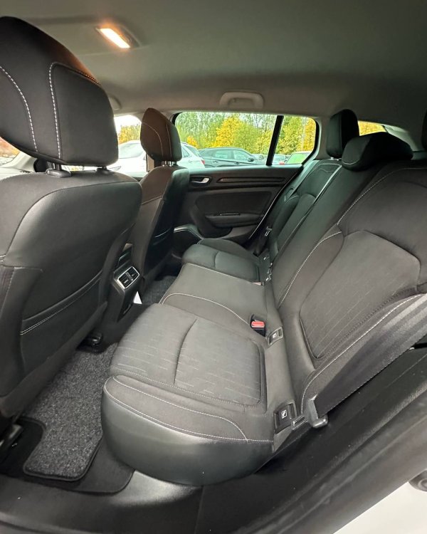 Renault Megane IV - Image 8