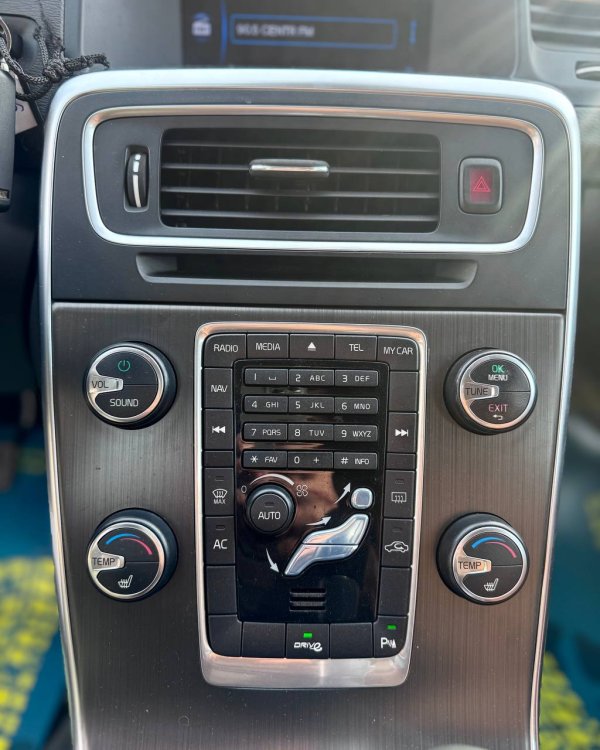 Volvo V60 I - Image 16