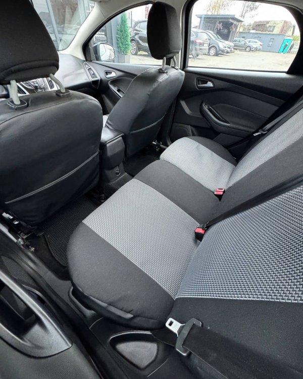 Ford Focus III - Image 11
