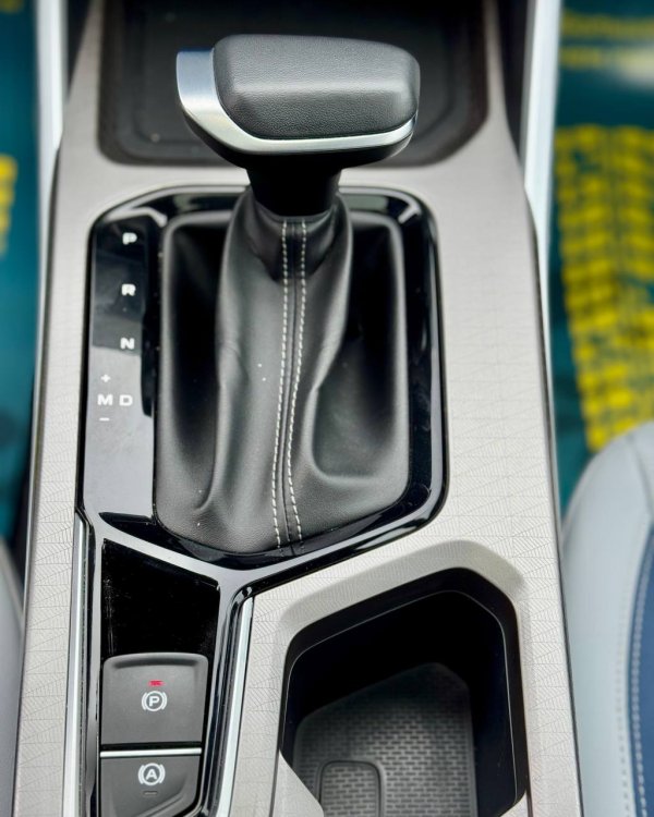 Geely Emgrand  II - Image 17
