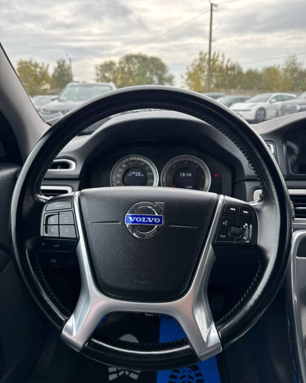 Volvo V70 III - Image 18