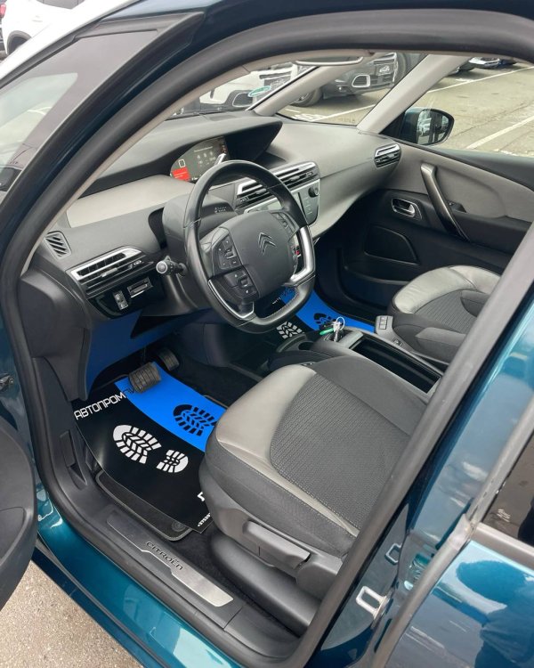 Citroen C4 Grand Spacetourer I - Image 9