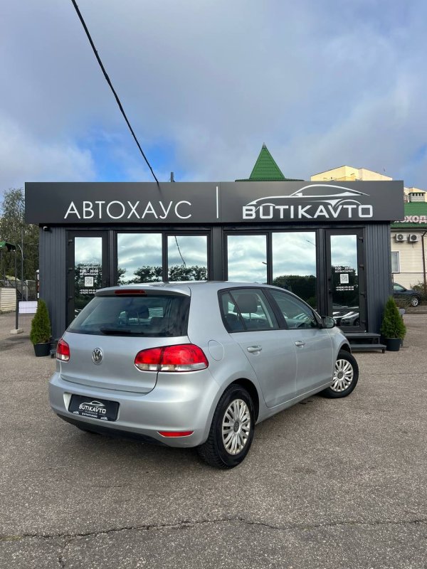 Volkswagen Golf VI - Image 7
