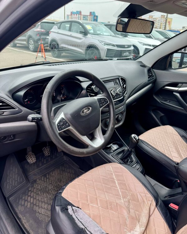 Lada (ВАЗ) Vesta I - Image 11