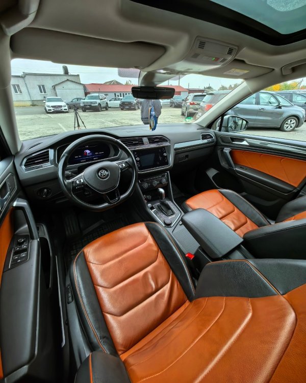 Volkswagen Tiguan II - Image 10