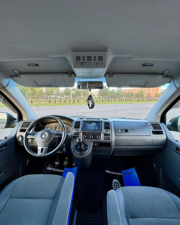 Volkswagen Caravelle T5 · Рестайлинг - Image 9