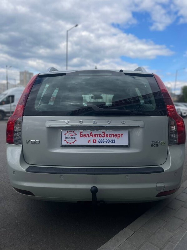 Volvo V50, 2012 - Image 7