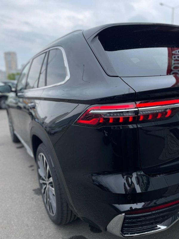 Geely Monjaro, Exclusive Flagship, 2025 - Image 17