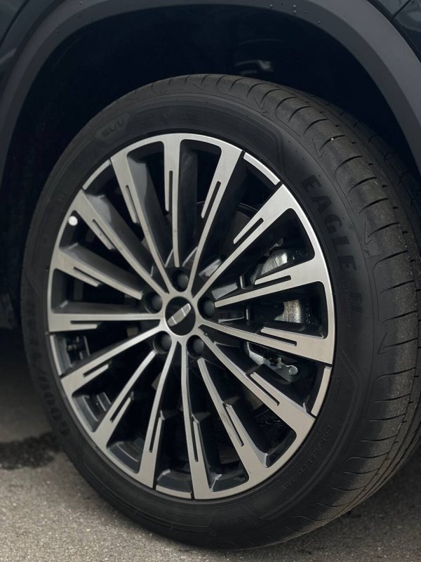 Geely Monjaro, Exclusive Flagship, 2025 - Image 4