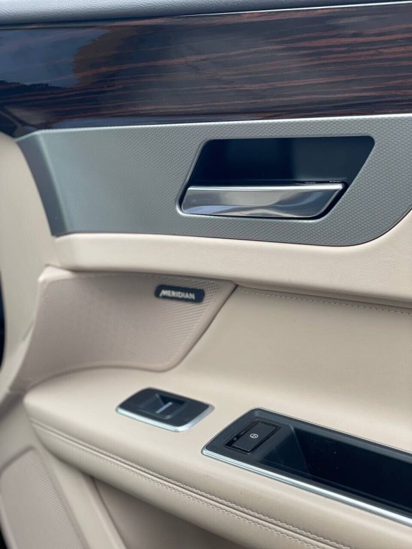 Jaguar XF, 2018 - Image 10