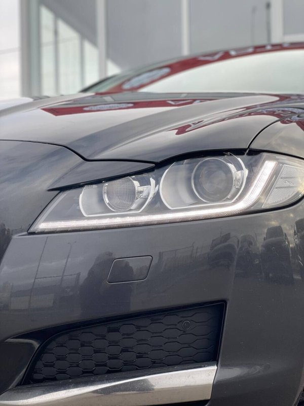 Jaguar XF, 2018 - Image 3